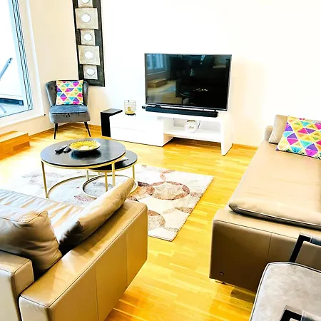 Apartment Glori - Luxury Penthouse Near Frankfurt